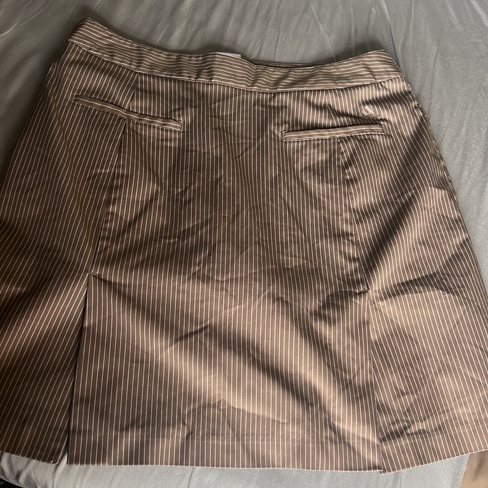 Adidas tennis/golf skirt - Picture 3 of 6
